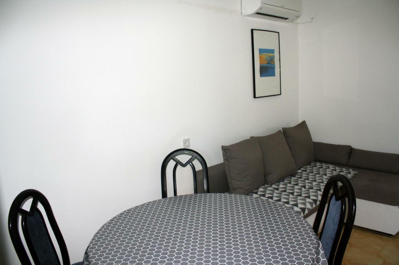 Apartment Vera Umag Exterior photo